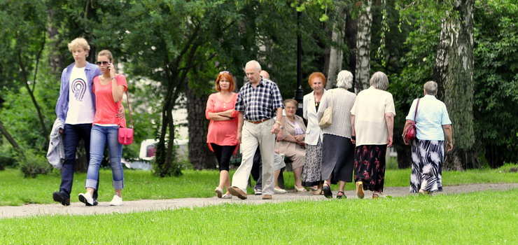 Urzdy chc do siebie skrci drog. Becikowe i pomoc spoeczna przez Internet?