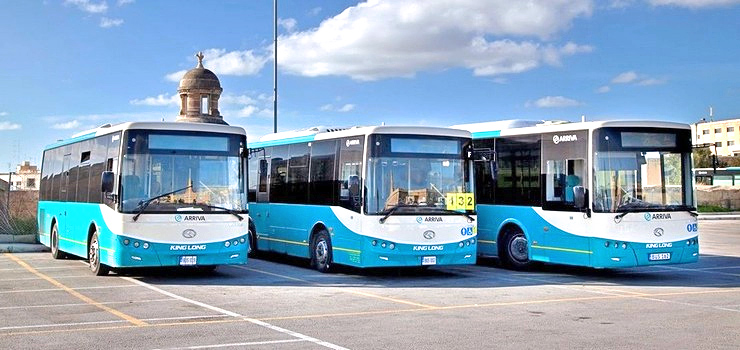 Nowe autobusy, monitoring wizyjny i goniki w komunikacji miejskiej