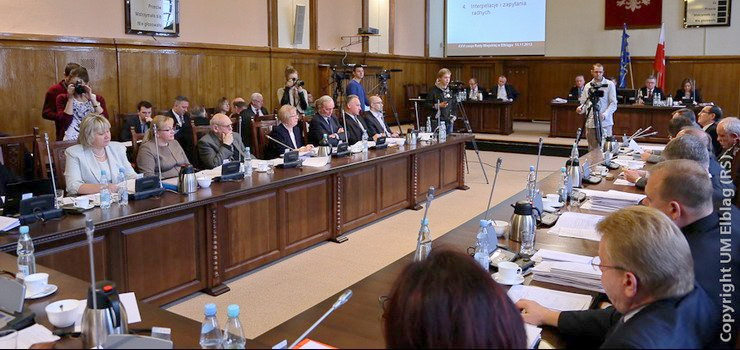 Sesja Rady Miasta trwa. O czym tym razem debatują radni?