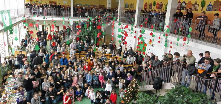 W SP 19 było gorąco, radośnie i rodzinnie pomimo wyjątkowo niesprzyjającej i kapryśnej pogody