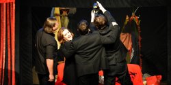 Salwy �miechu i burza oklask�w, czyli Kabaret Hrabi wyst�pi� w Elbl�gu! - zobacz fotorelacj�