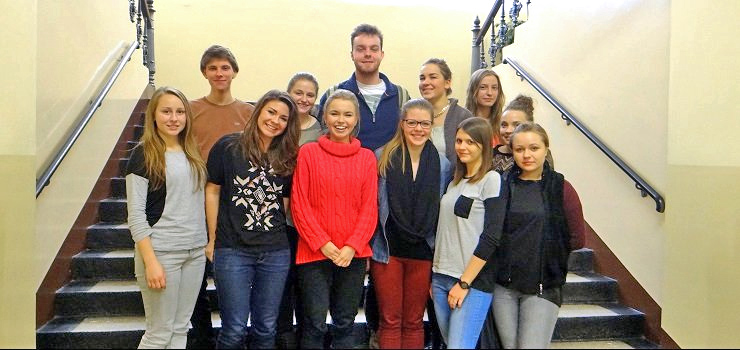 „Najważniejsze, żeby startować z wiarą tego, że wszystko się uda” Maturzyści I LO o studniówce i planach na przyszłość