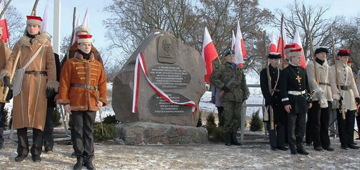 "Oddajemy hod temu, ktry nauczy nas wiza mio Boga i Ojczyzny"