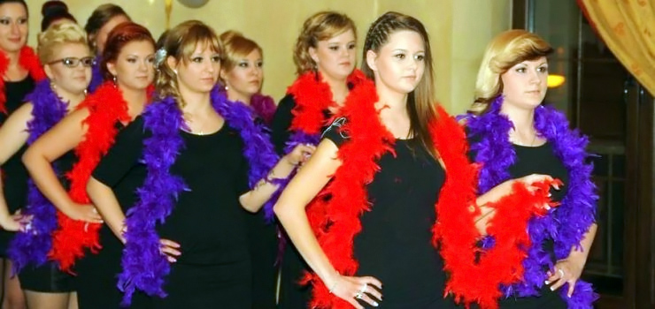 "Niech żyje bal!” – zobacz zdjęcia ze Studniówki Zespołu Szkół Inżynierii ¦rodowiska i Usług