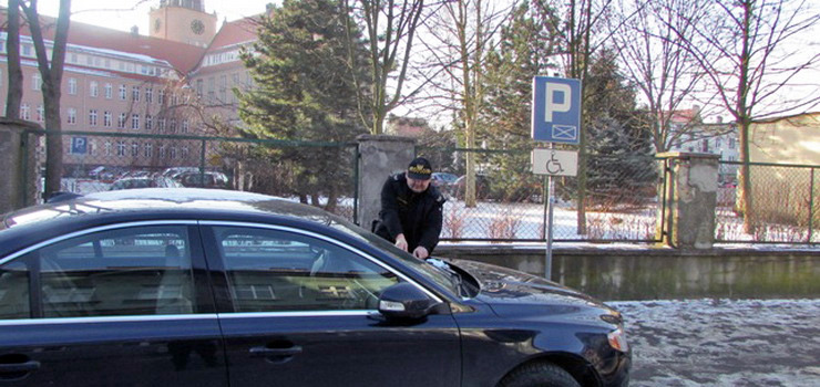 Straż Miejska apeluje, by parkować z głową