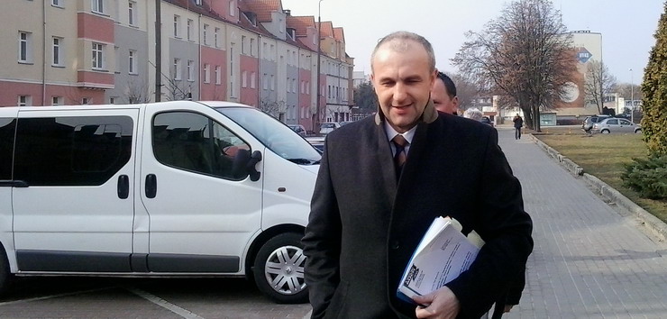 "Mobbing, hucpa i nepotyzm". Posłowie Twojego Ruchu chcą odwołania wojewody Podziewskiego