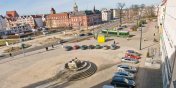  Na Placu Sowiaskim pojawi si awki. Odpoczniemy wrd parkujcych samochodw?