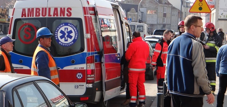 Na ul. 12 Lutego 10-letni chłopiec dostał ataku. Pomocy udzielili mu... strażacy