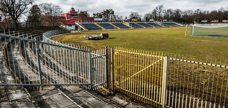 Nowe projekty rozbudowy stadionu? Robert Turlej "Są to pieniądze wyrzucone w błoto"