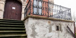 Odwodnienie, oczyszczenie i gruntowna naprawa. Na ratunek zabytkowym tarasom