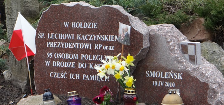 Oddano hołd ofiarom  w czwartą rocznicę katastrofy smoleńskiej