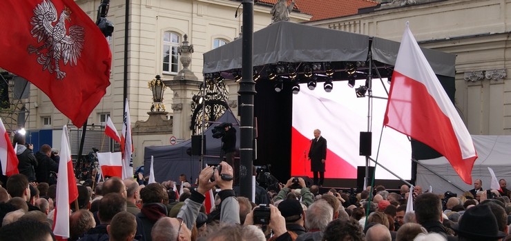 Wspominali w stolicy katastrofę smoleńską. Zobacz fotoreportaż