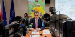 "Wolno�� s�owa jednocze�nie narzuca odpowiedzialno��" Jerzy Wcis�a chce pozwa� do s�du Mariusza L.