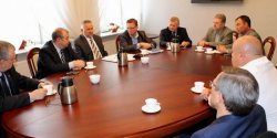 Kilkana�cie niezwykle wa�nych centymetr�w 