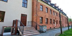 Zapinka z X wieku, srebrny szel�g krzy�acki i �eton z wizerunkiem Chrystusa – remont w muzeum odkry� kolejne skarby