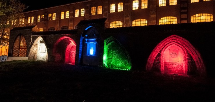 Studenci z całej Polski dokonali "Iluminacji Galerii EL" - zobacz fotorelację