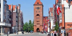 Naprawiono zegar na Bramie Targowej. Usterka kosztowa�a Miasto ok. 2 tys. z�