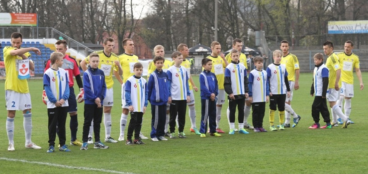 Olimpia w ostatnich minutach wywalczyła zwycięstwo ze Świtem