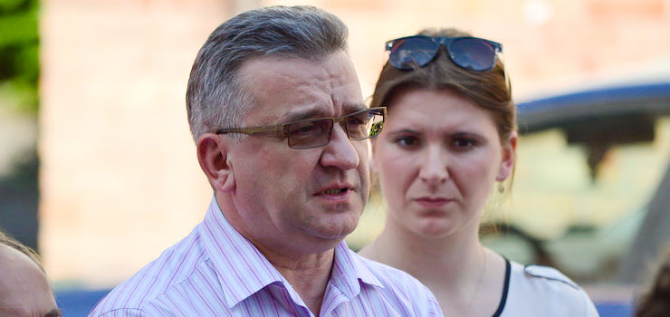 Janusz Nowak: "Ludzie nie dość, że zarabiają mało i niegodziwie, to jeszcze nie są od nich odprowadzane żadne podatki"