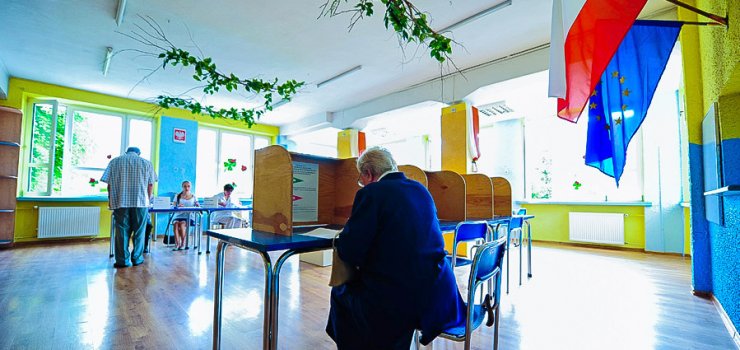 PiS wygrywa w kraju, ale nie w Elblągu. Wcisła z najlepszym wynikiem wśród elbląskich kandydatów