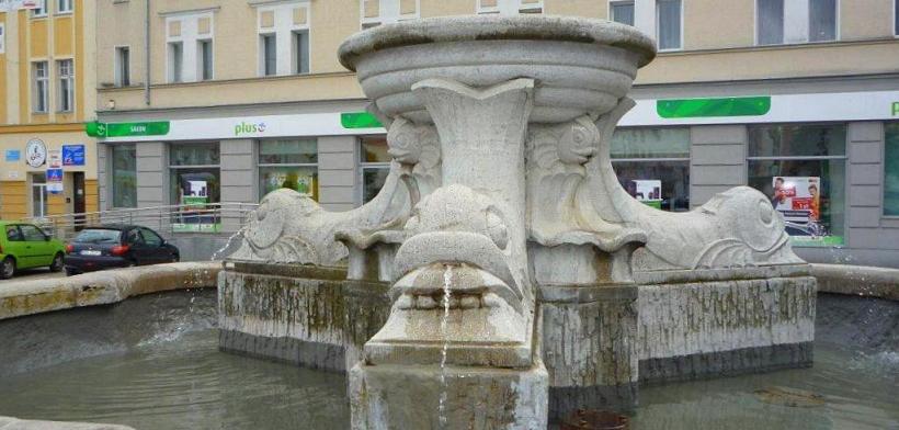 Fontanna na Placu Słowiańskim trysnęła na Dni Elbląga