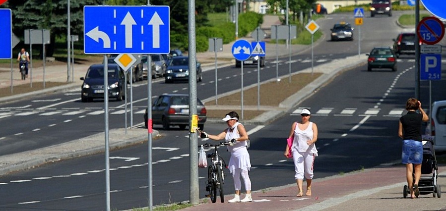 Pokonanie "zebry" w Elblągu rocznie może nam zabrać nawet dwa dni życia