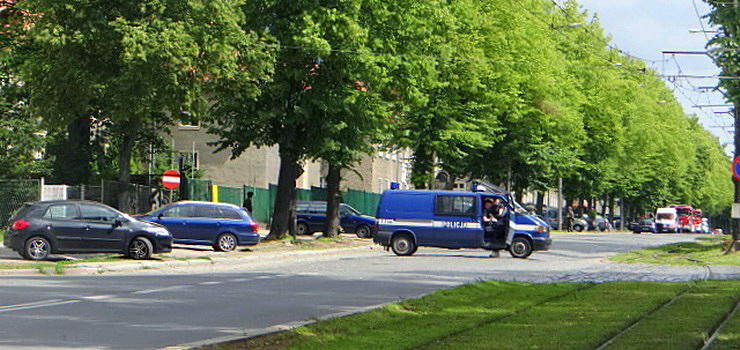 Alarm bombowy na ul. Królewieckiej. Służby nie znalazły ładunku wybuchowego (aktualizacja)