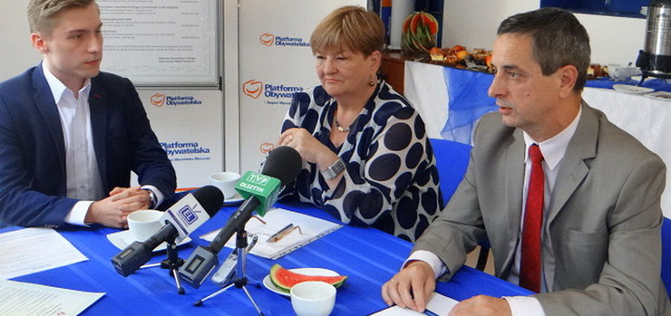 PO wystawio wiadectwo Prezydentowi Wilkowi. Na cenzurce znalazo si pi celujcych i pi niedostatecznych ocen