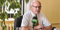 Senator W. Gintowt-Dziewa�towski:"W sierpniu rusz� odprawy fitosanitarne w elbl�skim porcie"