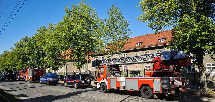 Policjanci szukali dziś bomby w Urzędzie Skarbowym. Teraz sprawdzają WKU i Prokuraturę Okręgową