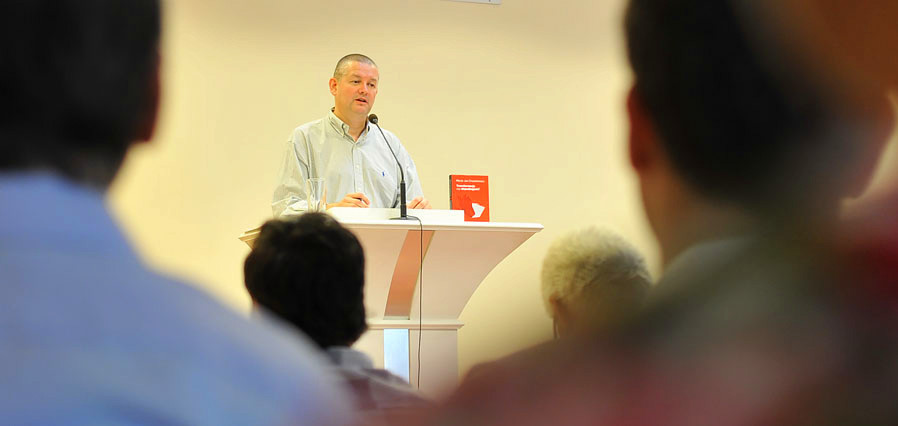 Polacy, post-Polacy, a może post-PRL-owcy? Kim jesteśmy po 1989 roku?