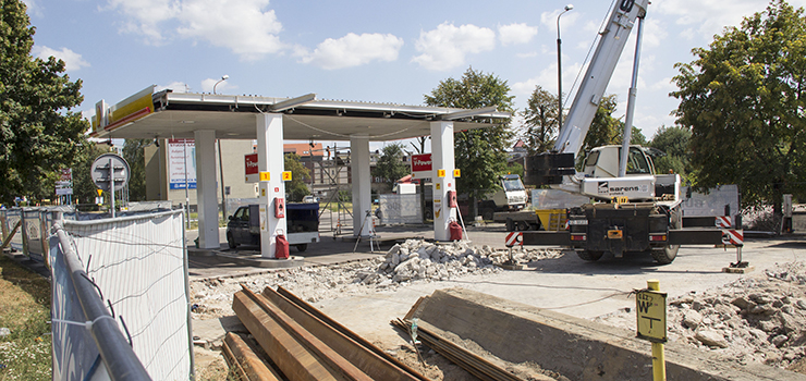 Bez samoobsługi, ale z całodobowym pawilonem sklepowym. Kolejny Shell w Elblągu