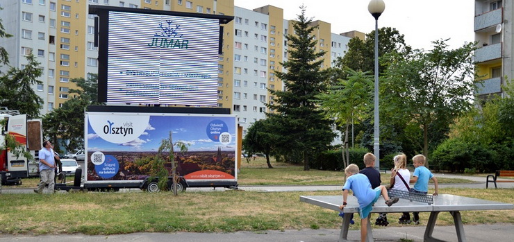 Za godzin rusza Letnie Kino Plenerowe na Zawadzie