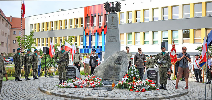 Oddali ycie za prawo do wolnoci. Za nami uroczystoci 70. rocznicy wybuchu Powstania Warszawskiego