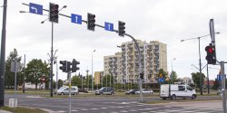 Zawracania na skrzy�owaniu Nowowiejska – 12 Lutego nie b�dzie. Priorytetem przepustowo��