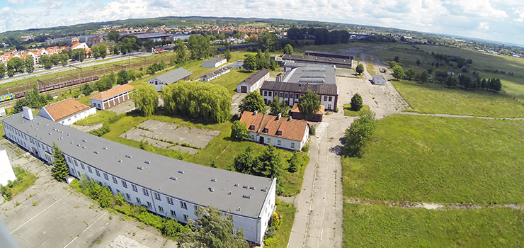 Pierwsze działki przy Lotniczej idą pod młotek. Ceny od pół miliona do 2 mln zł