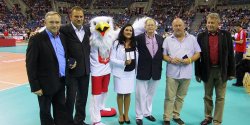 Z�ote Odznaki Polskiego Zwi�zku Pi�ki Siatkowej dla dzia�aczy IKS Atak Elbl�g