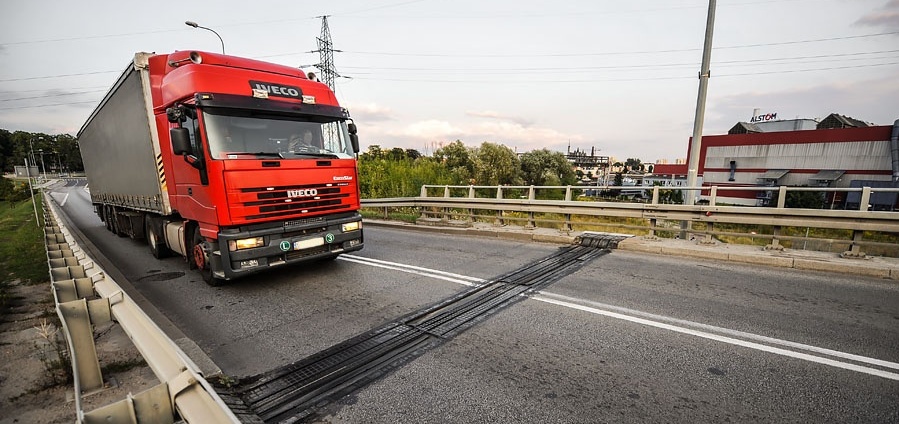 Zniszczone dylatacje trafią do utylizacji. Czy most trzeba będzie zamknąć?