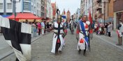 Po Starwce przeszli rycerze w barwach Krzyakw i Prusw - zobacz zdjcia