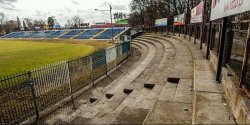 �uki na stadionie A8 to zabytki? Co dalej z przebudow� obiektu?