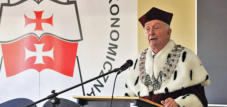 Radujmy się więc, czyli Gaudeamus igitur, rozbrzmiało na elbląskiej uczelni - zobacz zdjęcia