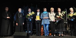 "�wi�tymi b�d�cie". Uroczyst� gal� rozpocz�to obchody XIV Dni Papieskich