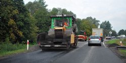 B�d� kolejne utrudnienia na drodze nr 22. Rusza remont jezdni w pobli�u Elbl�ga