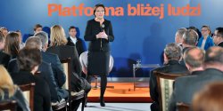  Premier Ewa Kopacz: Rozmawiam z wami, bo wiem, �e jeste�cie w trudnym wojew�dztwie