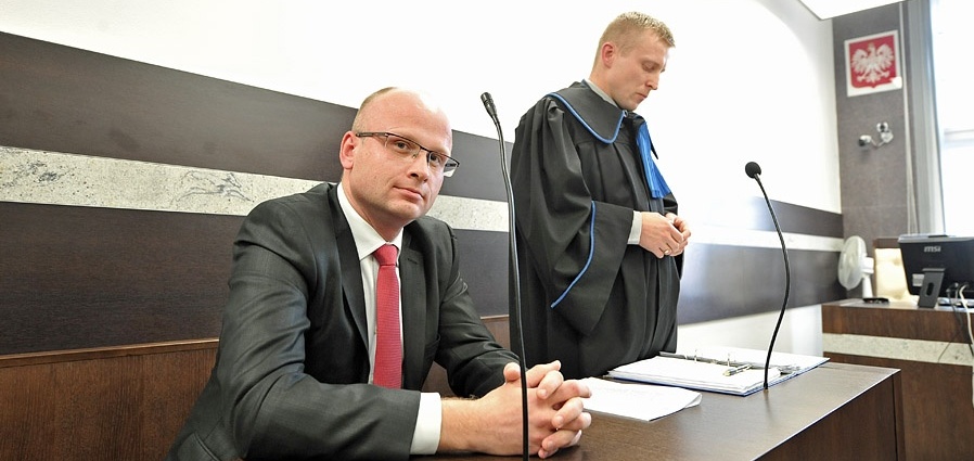 P.Kowszyński vs. E24. Oskarżenia o zastraszanie i nowy świadek na sali. Jest wyrok