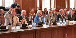 Radni przyjmowali bez zastrzee kolejne uchway. Uwagi byy jedynie do Wieloletniej Prognozy Finansowej na lata 2014-2029