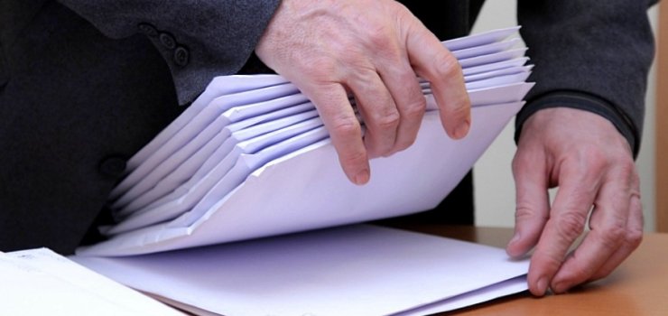 Głosy oddane w wyborach będą liczone ręcznie? PKW nie daje gwarancji, że system liczenia głosów zadziała