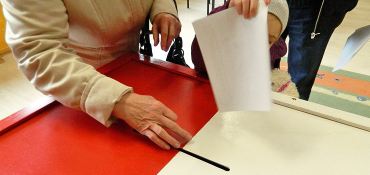 Sprawdź, ilu kandydatów w Polsce ubiega się o funkcje włodzarzy miast czy gmin