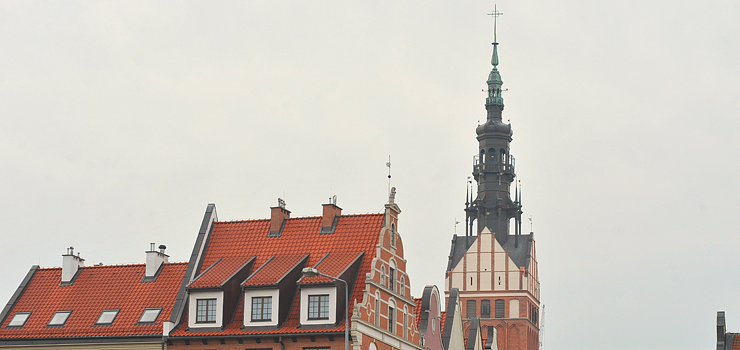 Alpiniści wejdą na wieżę Katedry. Rozpoczną się prace przy iglicy kościoła