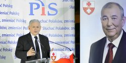  Jaros�aw Kaczy�ski czuje si� elbl��aninem. Domaga si� linii tramwajowej na ulicy, kt�rej nie ma 